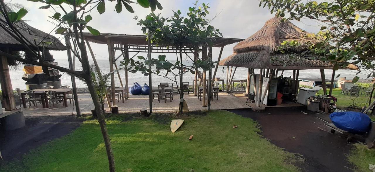 Keramas Surf Hostel المظهر الخارجي الصورة